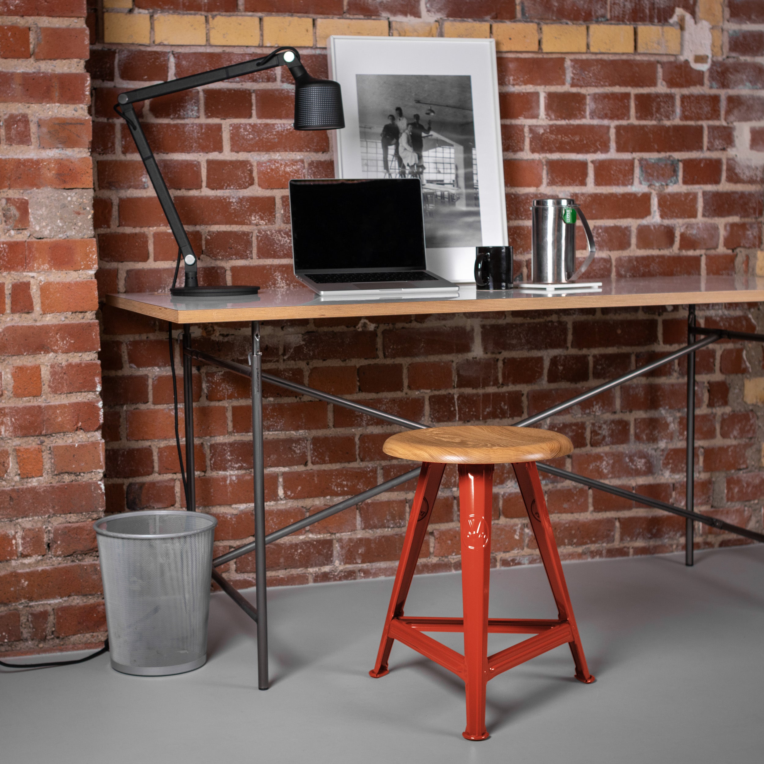 Schemel – Red Brick